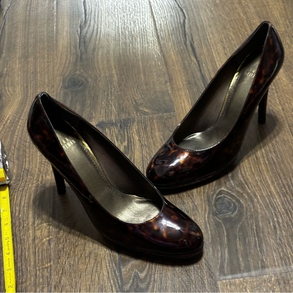 Stuart Weitzman tortoise shell patten leather heels size 9.5 - Picture 8 of 10